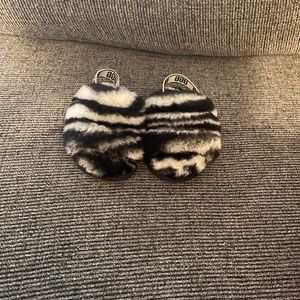 UGG Fluff Yeah Slide